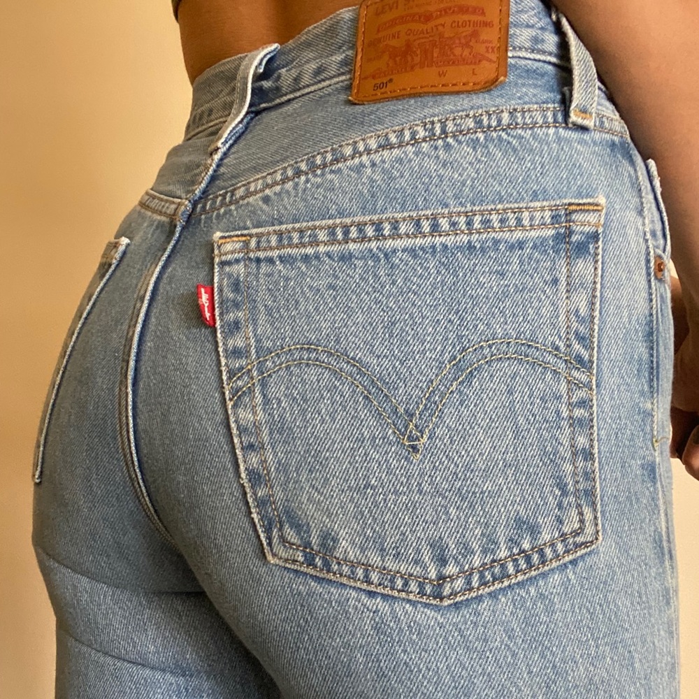 Levi’s 501 straight leg jeans